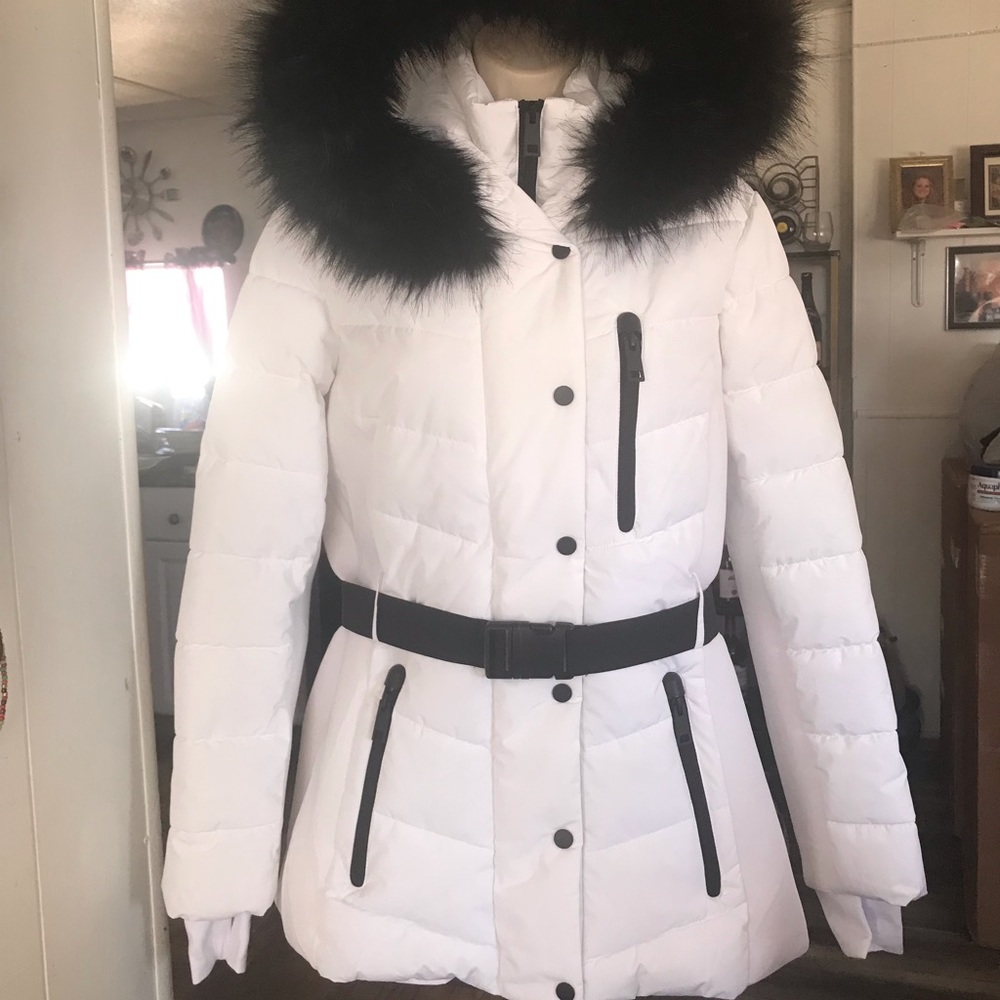 Xersion White Belted Puffer Jacket